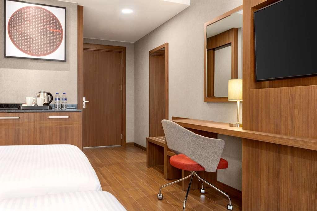 Ramada By Wyndham Adiyaman Hotel Room photo