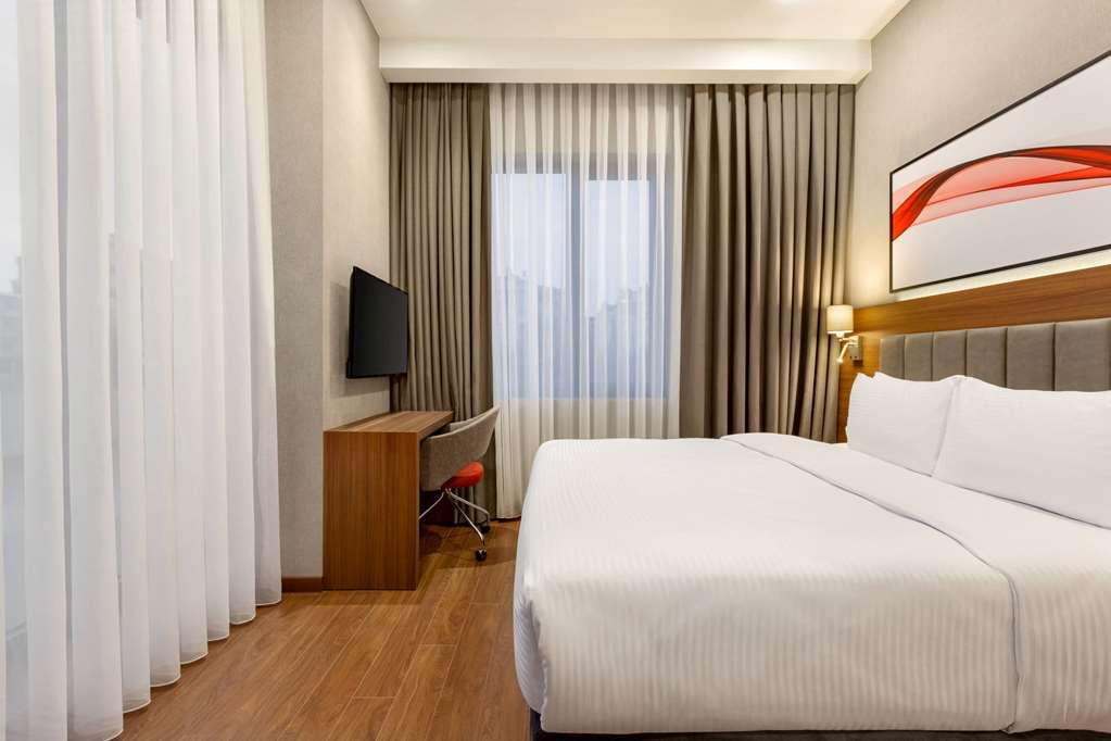 Ramada By Wyndham Adiyaman Hotel Room photo